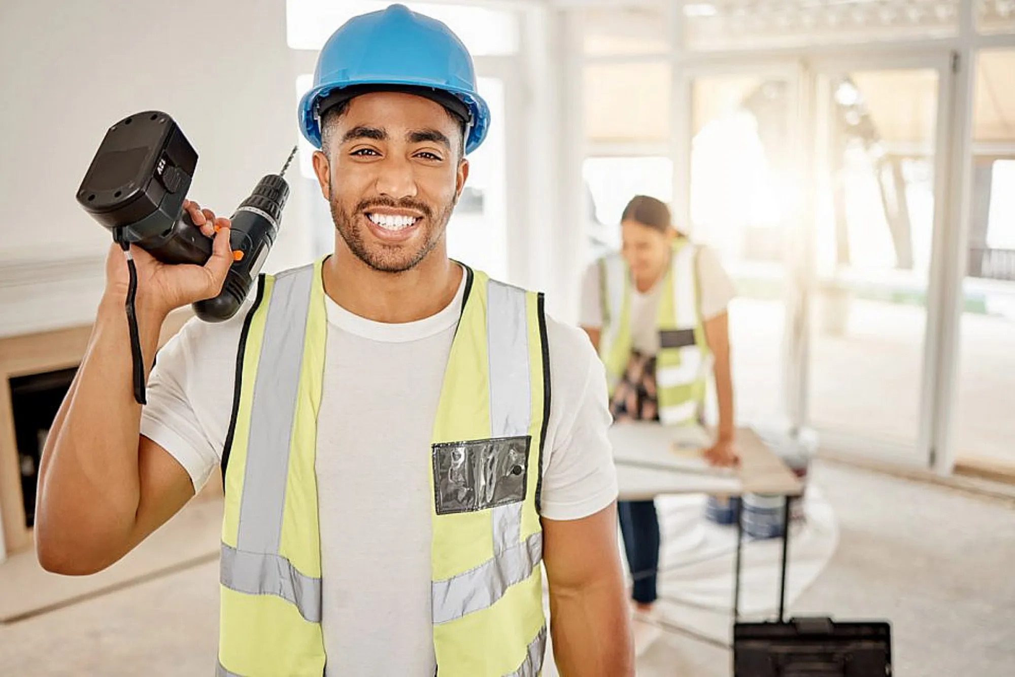 How to Schedule Emergency Services with a Handyman in Dubai