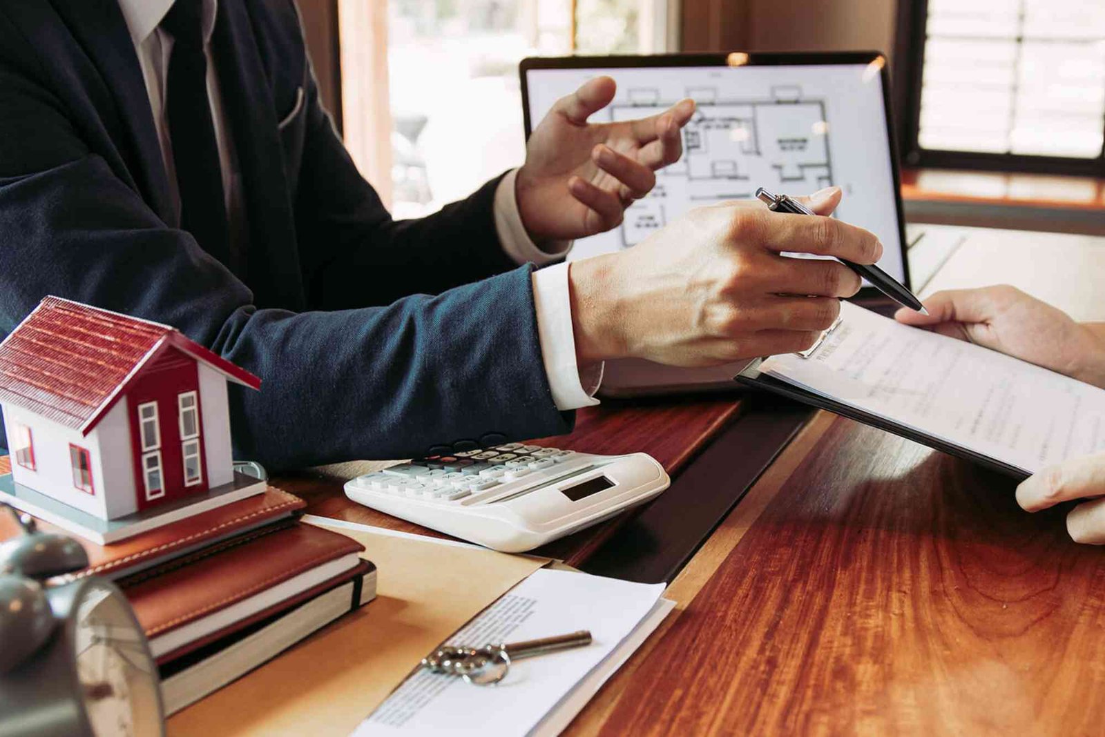 Do Property Lawyers Help Buyers Avoid Hidden Liabilities After Purchase